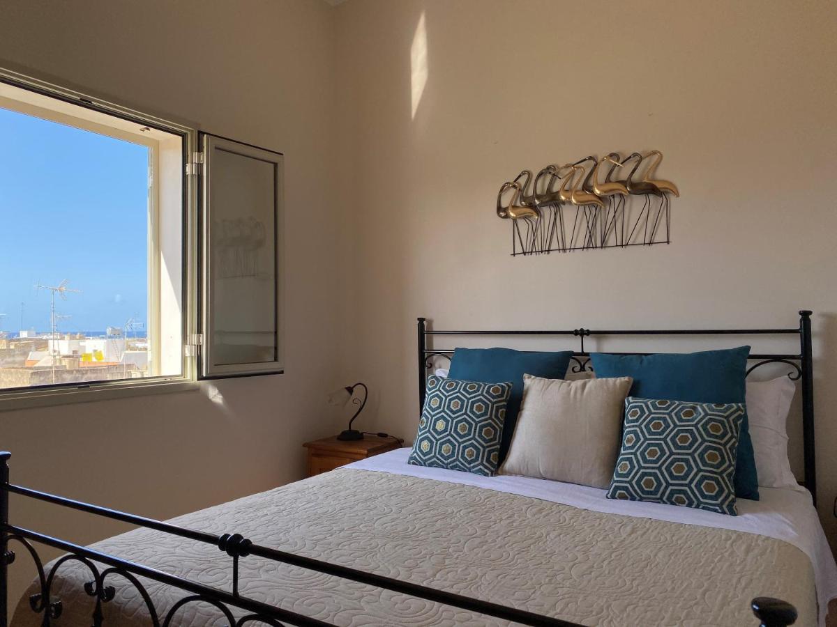 Il Mosaico Family Apartments マツァーラ・デル・ヴァッロ エクステリア 写真