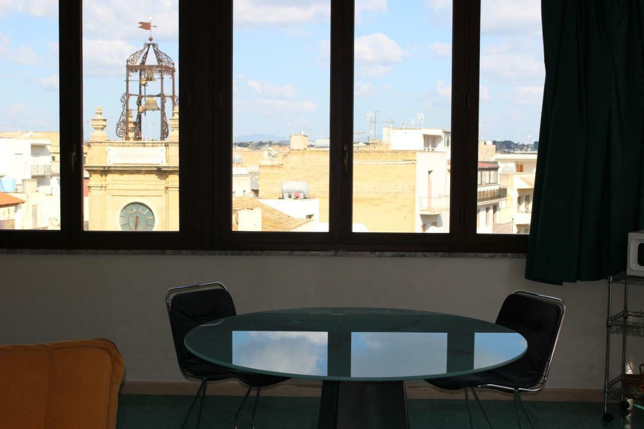 Il Mosaico Family Apartments マツァーラ・デル・ヴァッロ エクステリア 写真