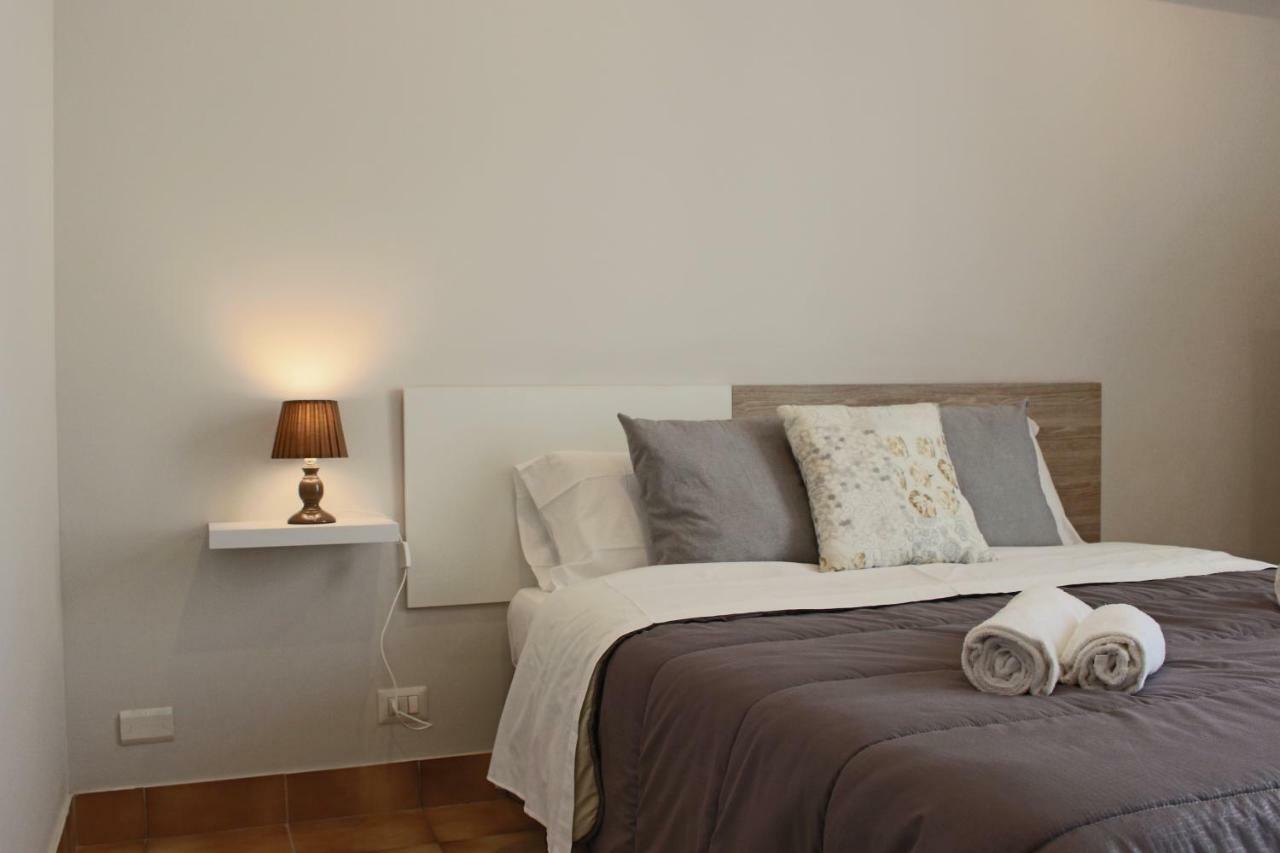 Il Mosaico Family Apartments マツァーラ・デル・ヴァッロ エクステリア 写真