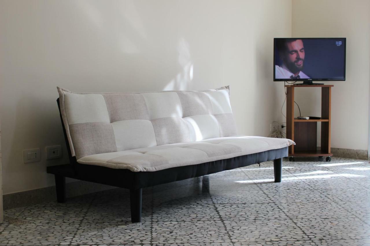 Il Mosaico Family Apartments マツァーラ・デル・ヴァッロ エクステリア 写真